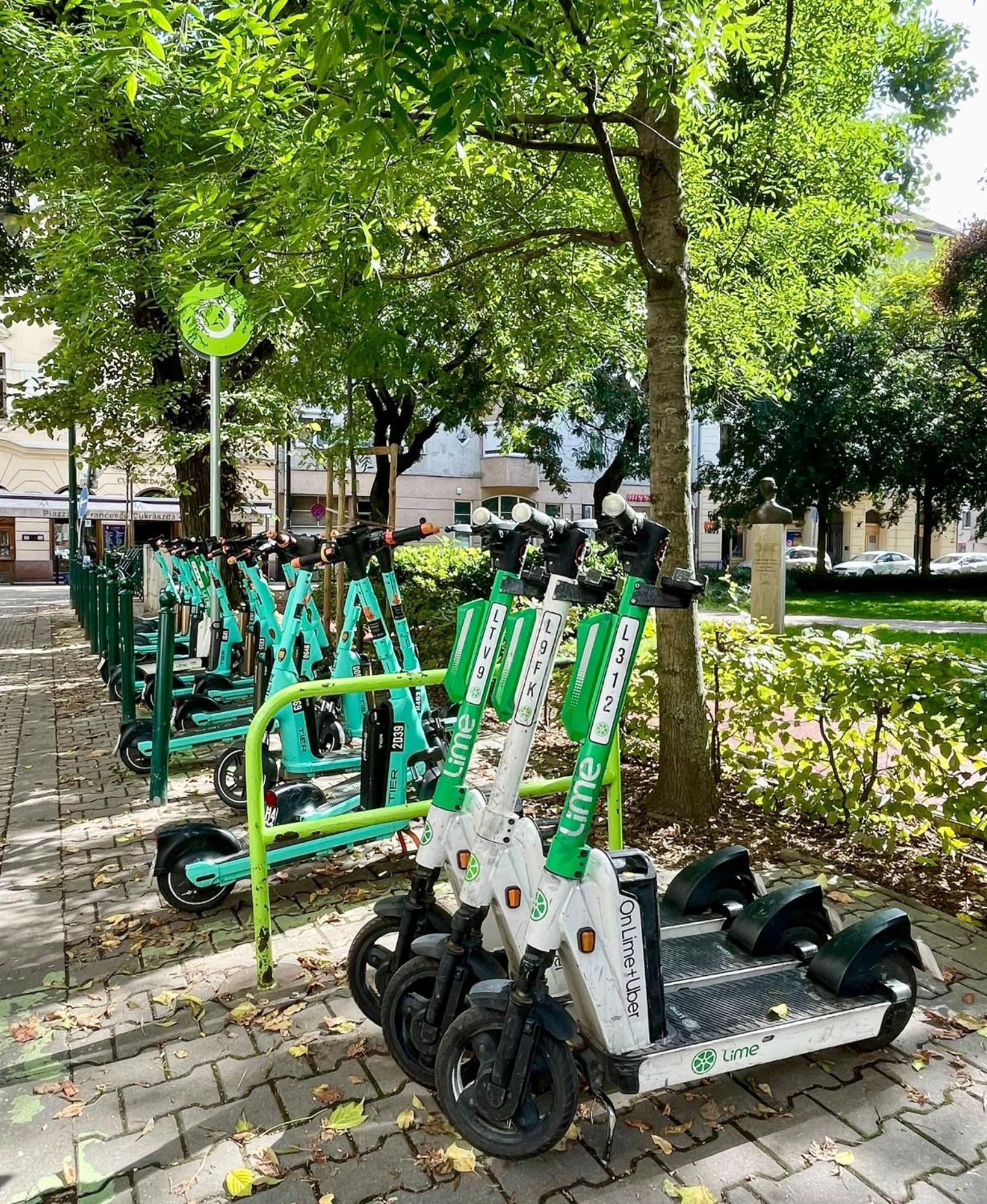 Green City Apartment Budapest - Free Garage, Ac, Balcony, Wi-Fi ブダペスト エクステリア 写真